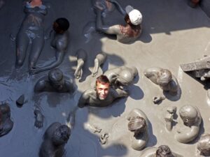 Volcan del Totumo: Feeling Weightless in a Mud Volcano Bath
