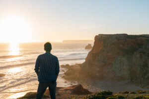 How To Travel Solo & Pick Beginner-Friendly Countries